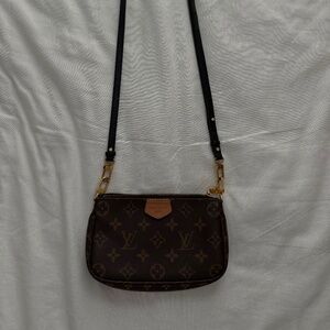 Louis Vuitton Crossbody Purse